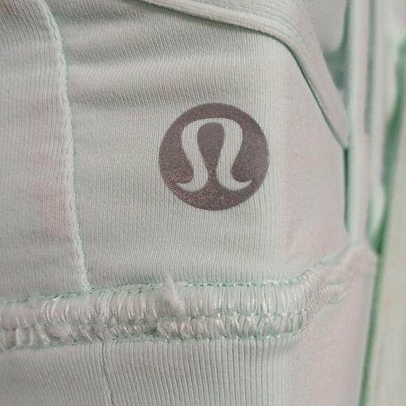 Lululemon Noveau Limits Tank Sea Mist size 4 Never worn - Picture 7 of 12